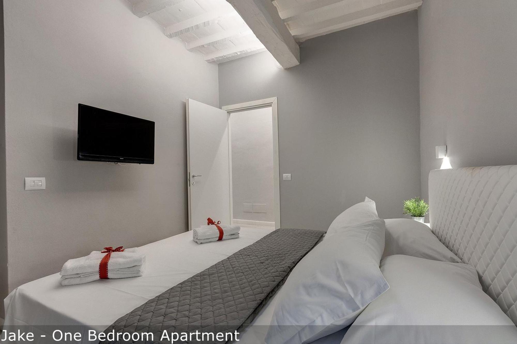 Jake & Francis Apartments By Mamo Florens Exteriör bild