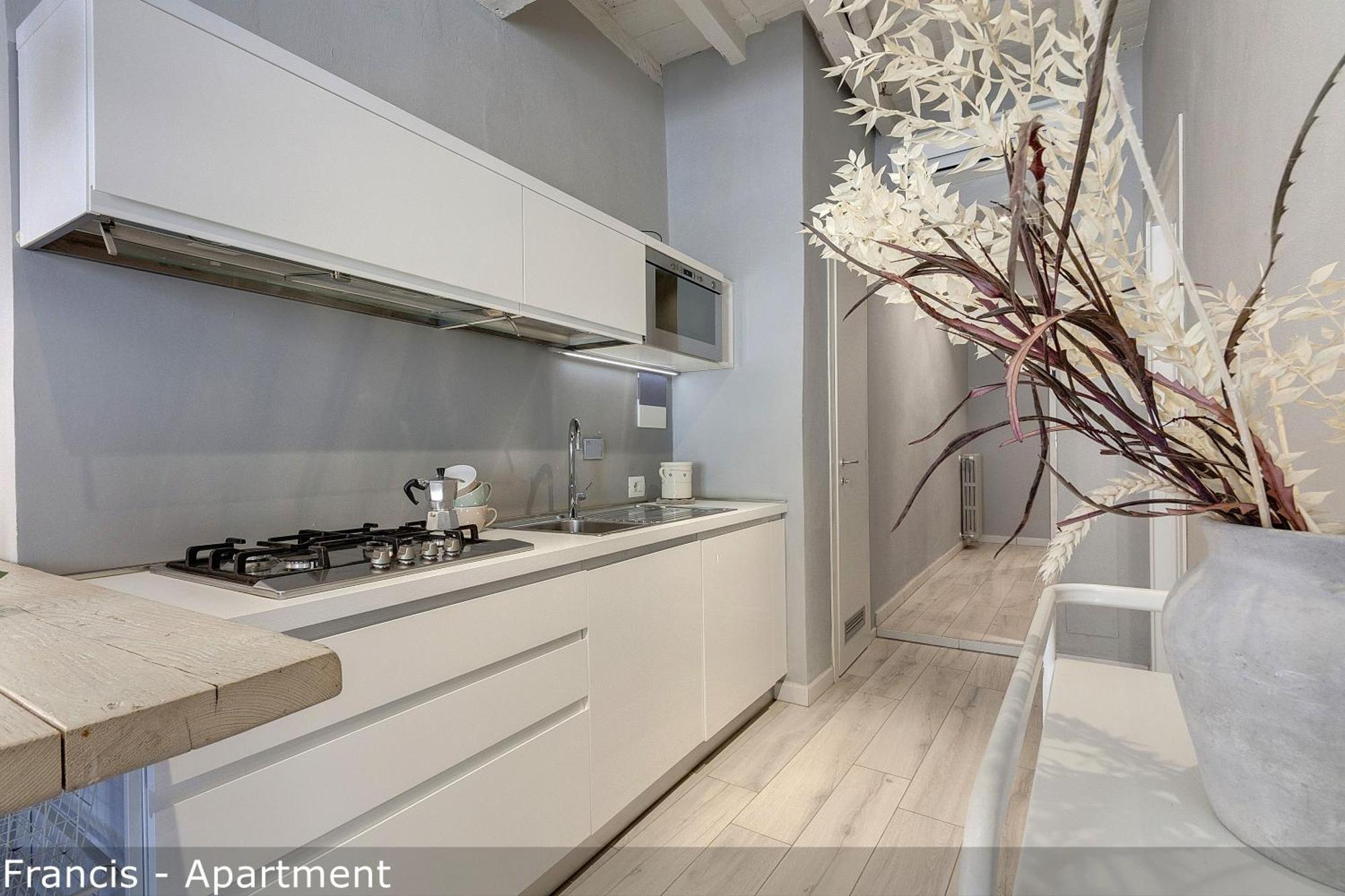 Jake & Francis Apartments By Mamo Florens Exteriör bild