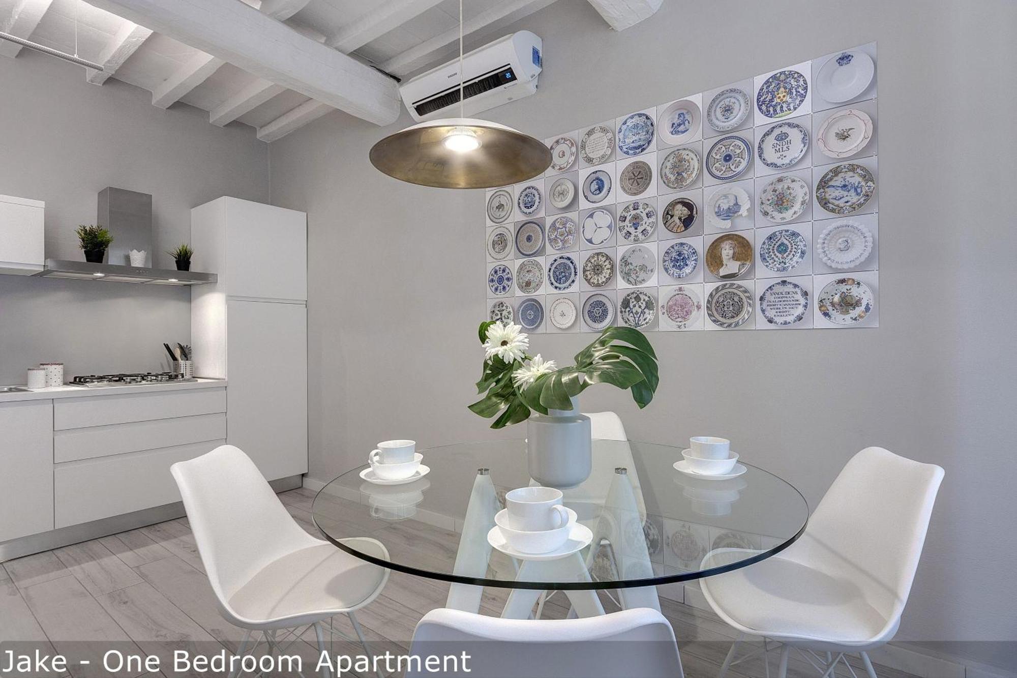 Jake & Francis Apartments By Mamo Florens Exteriör bild